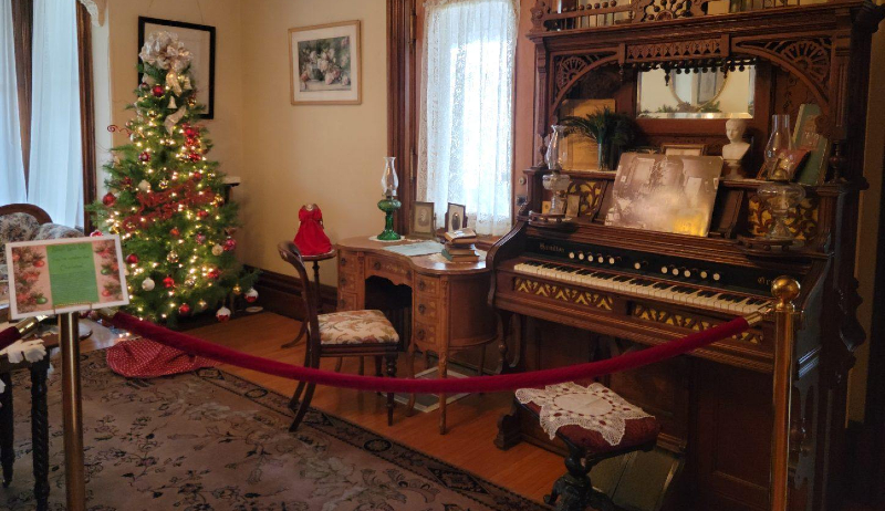 Hancock Historical Museum Holding Christmas Open House