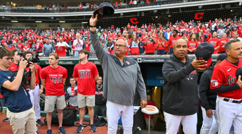 Terry Francona gets a standing ivation in his final home game as