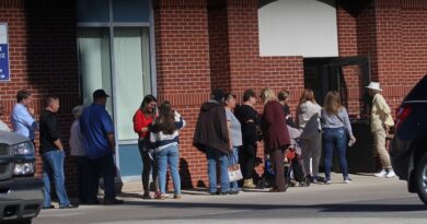 Many Hancock County Voters Deciding To Vote Early