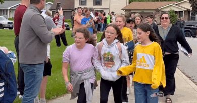 Chamberlin Hill Elementary Holds Clap-Out For 5th Graders