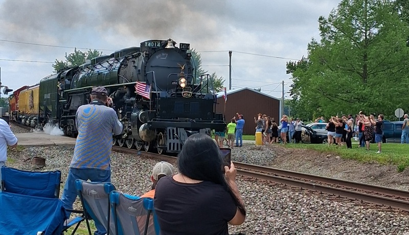 Many People Enjoy “Big Boy” As It Chugs Through The Region