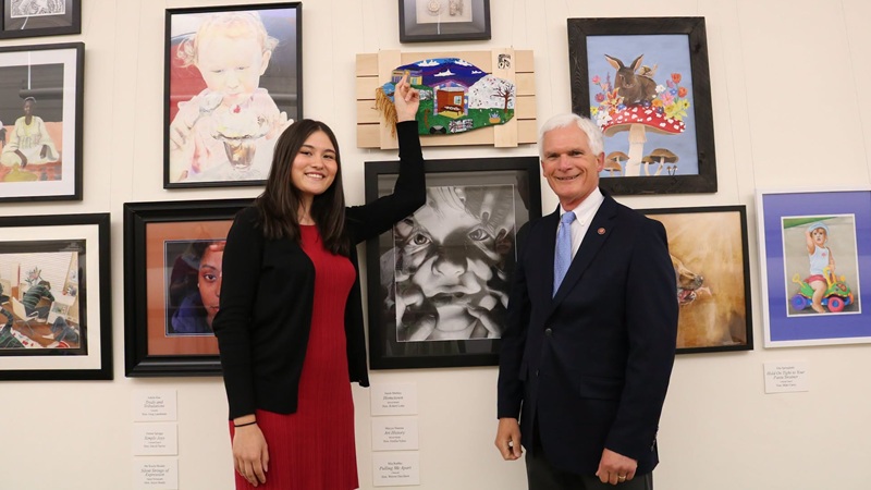 Congressional Art Competition Winner Visits U.S. Capitol